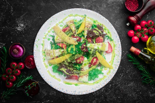 Halloumi salad