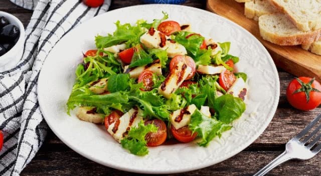Halloumi Cheese Salad