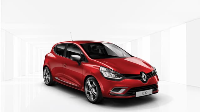 Renault Clio 2018 أحمر